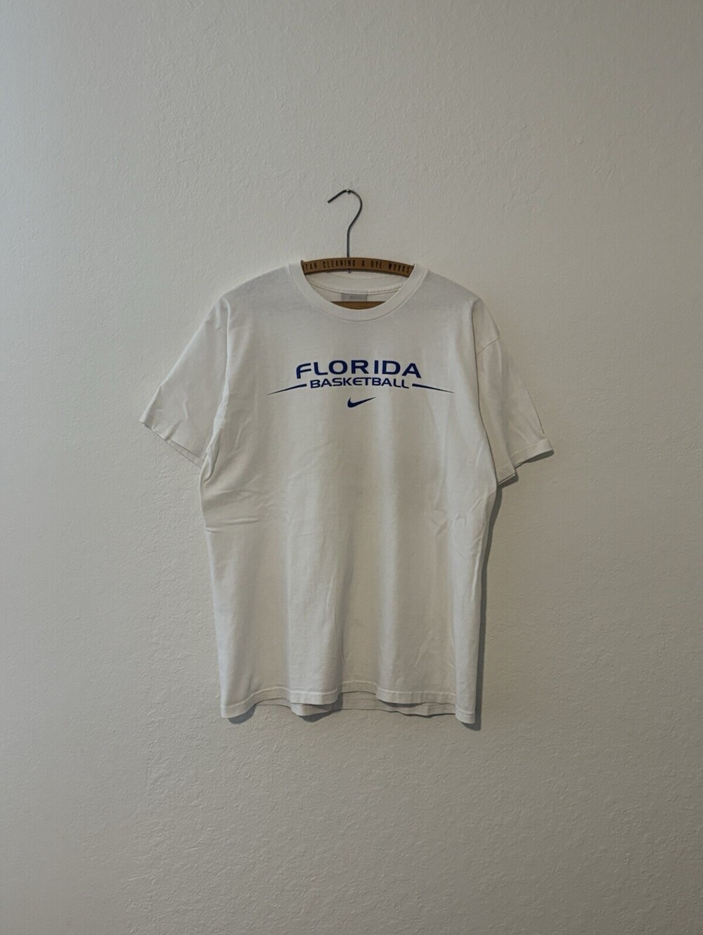 Vintage Y2K Florida Gators Basketball Nike Gray Tag White Shirt Size Men’s M